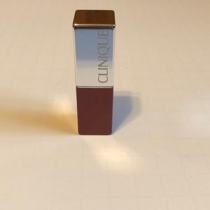 Lip color plus primer